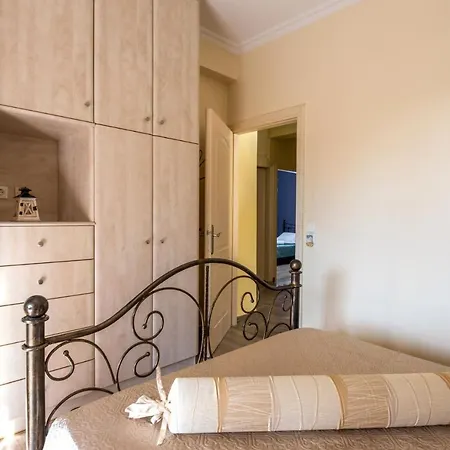 Apartment Virginia - In Helmata Argostoli (Kefalonia)